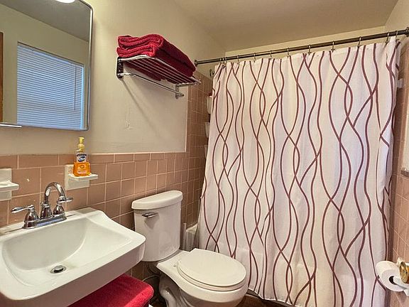 5th image of 22-24 Mello Ave #22