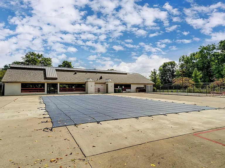 5713 Mango Ln — Photo 29
