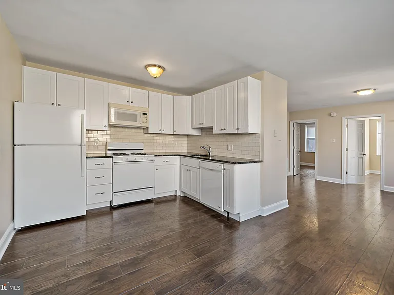 443 Fairmount Ave #C — Photo 7