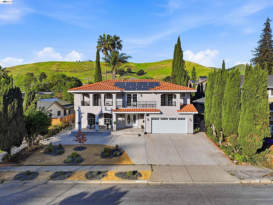 1st image of 42194 Camino Santa Barbara