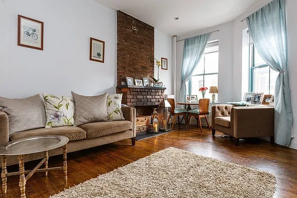 Sold by Compass | media 1