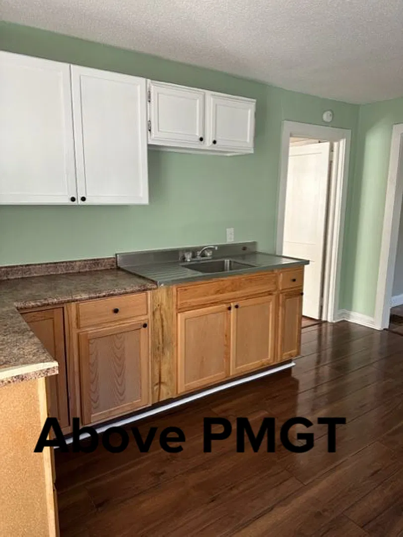 1 bedroom - Bath — Photo 3