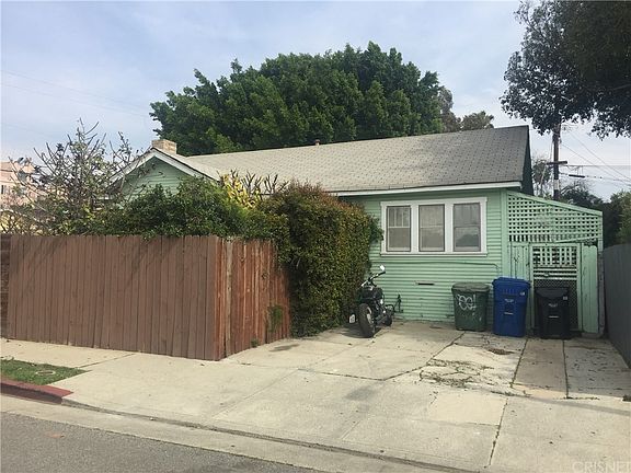2nd image of 1156 N Hudson Ave