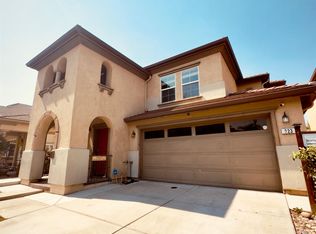 323 Autumn Rain Dr, Lathrop, CA 95330