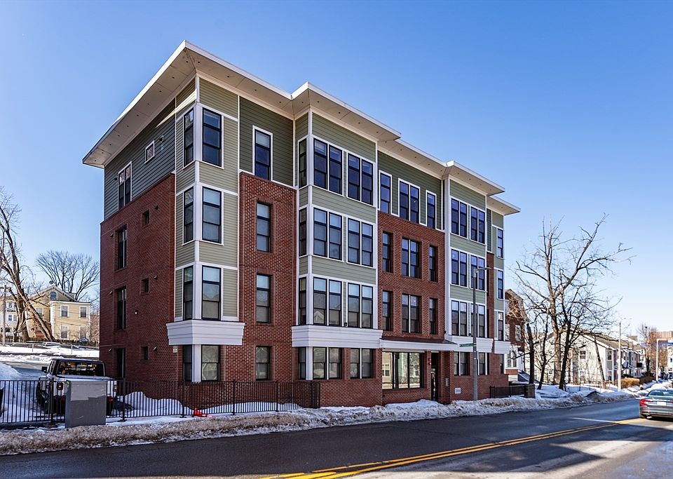1st image of 299 Dudley St