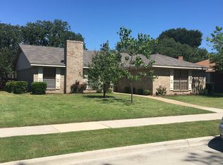 1422 Wood Creek Dr, Flower Mound, TX 75028