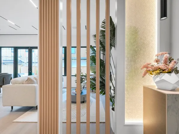 4023 W 18th Ave #2, Vancouver, BC V6S 1B9