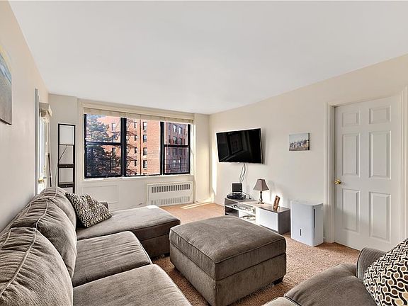 5th image of 119 S Highland Ave APT 6G