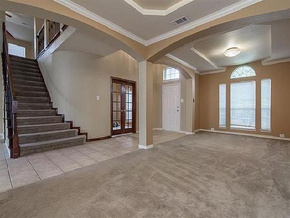 2nd image of 15130 Brooks Ln