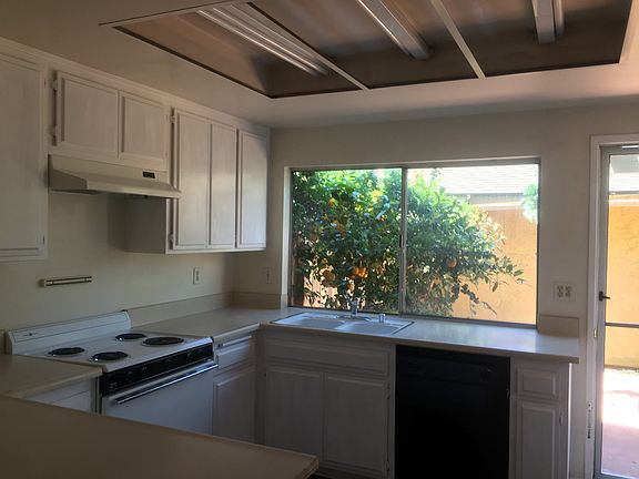 3rd image of 652 Kumquat Way