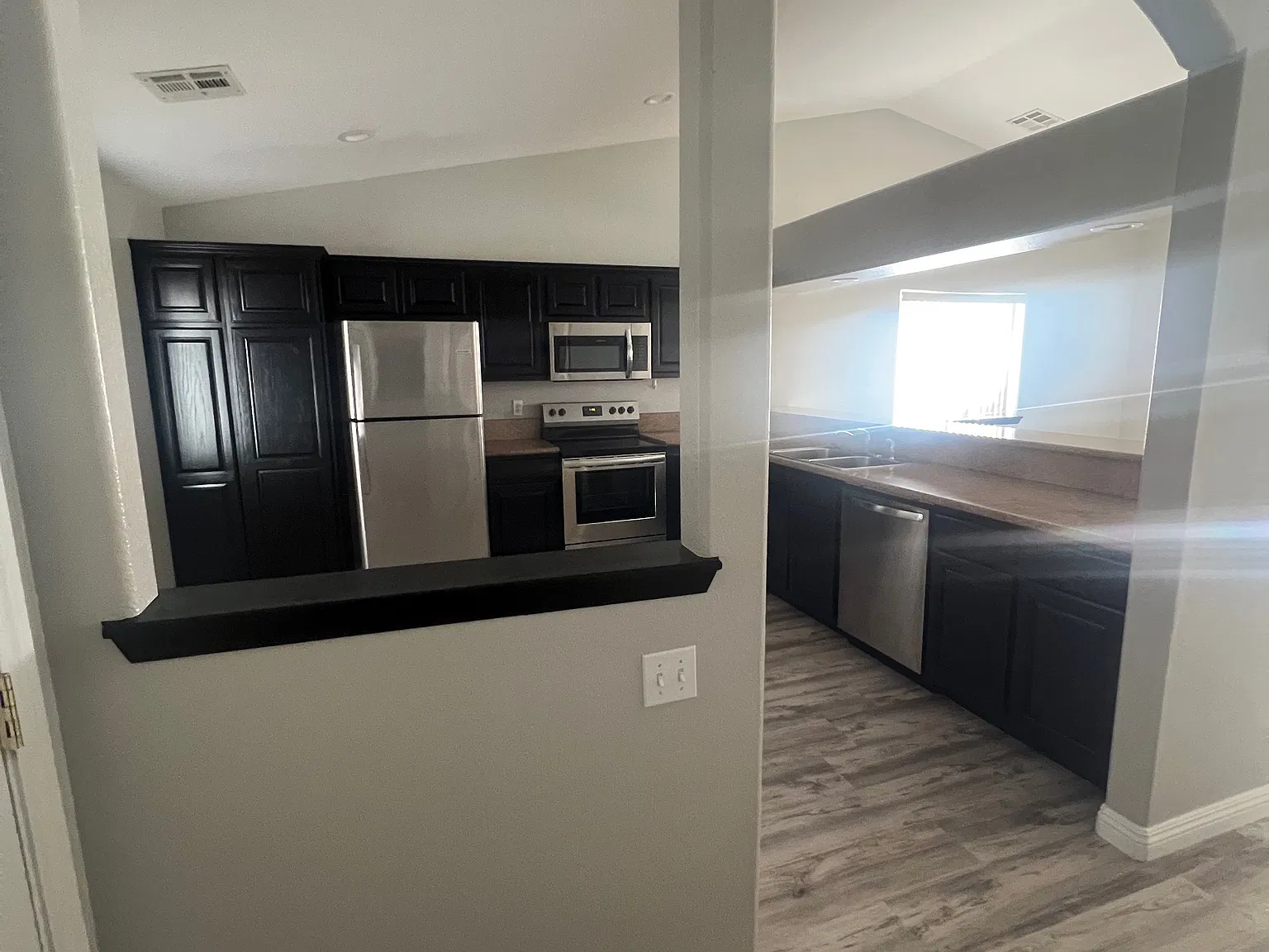 2 bed, 1000 sqft, $1,250 — Photo 3