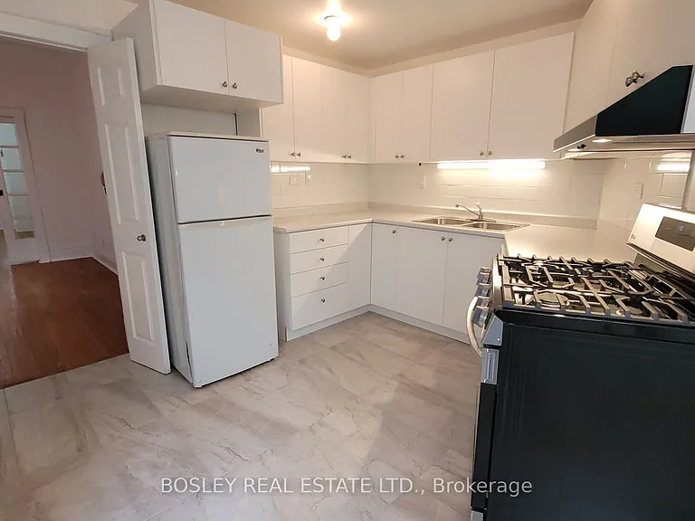 31 Sword St #MAIN — Photo 14