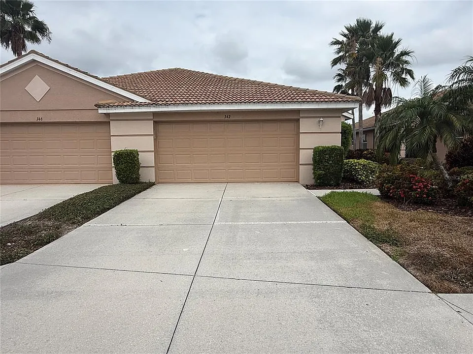 342 Fairway Isles Ln