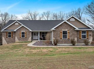 178 Gladshire Ln, Warrenton, MO 63383