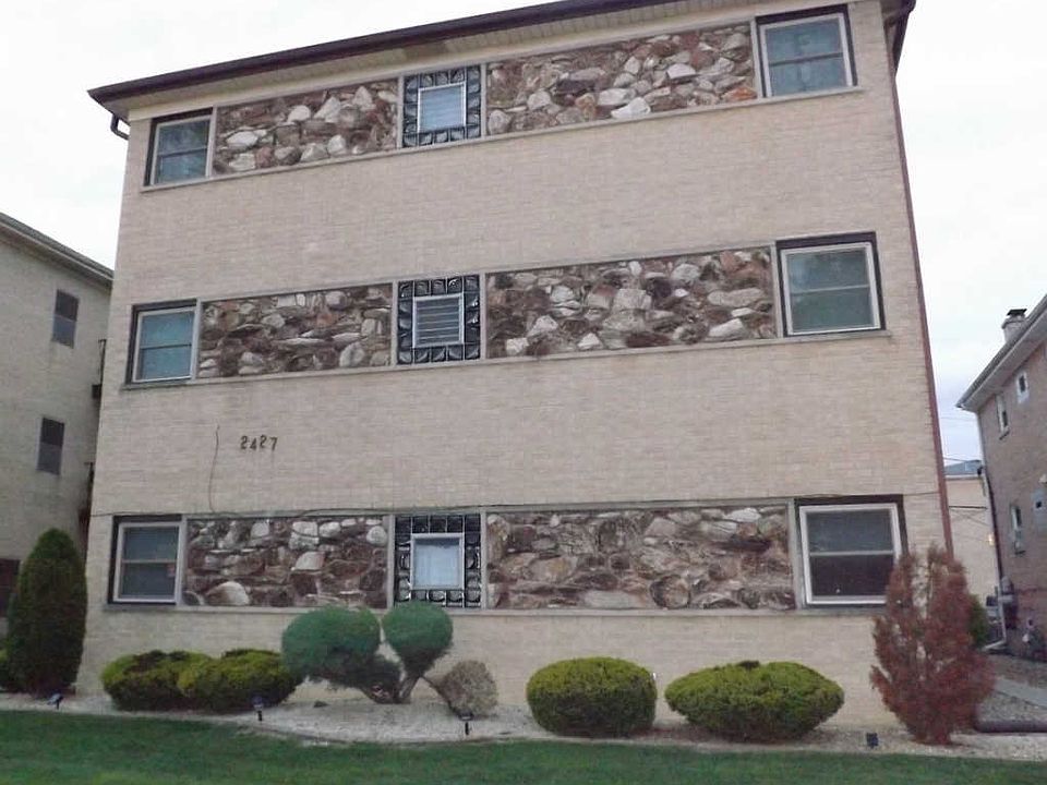 1st image of 2427 N 77th Ave APT 1
