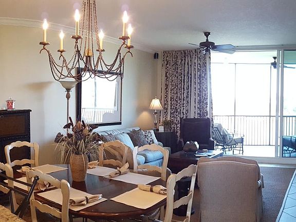 Dining/ Den