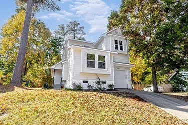 460 Dickens Dr — Photo 1