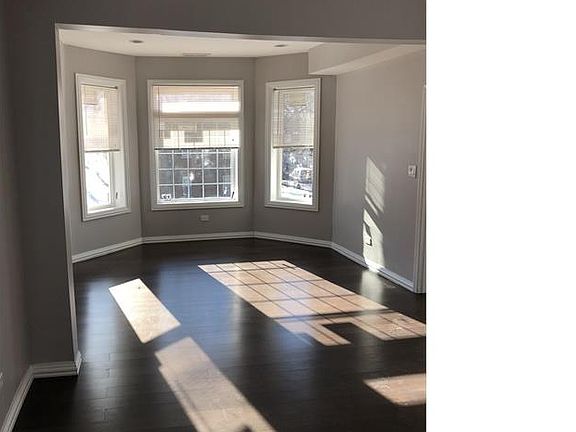 3rd image of 4900 W Huron St #1