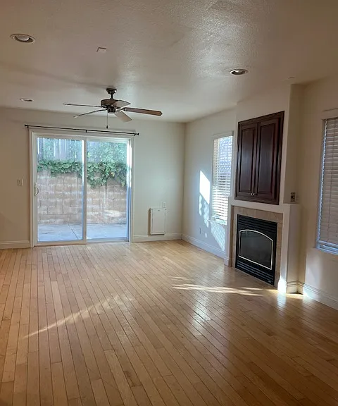 1040 La Costa Ln — Photo 4