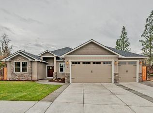 1031 Pumpkin Rdg, Eagle Point, OR 97524