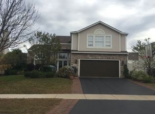 16453 Coventry Ln, Crest Hill, IL 60403