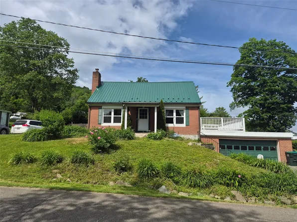 87 Fairview Dr, Windsor, NY 13865