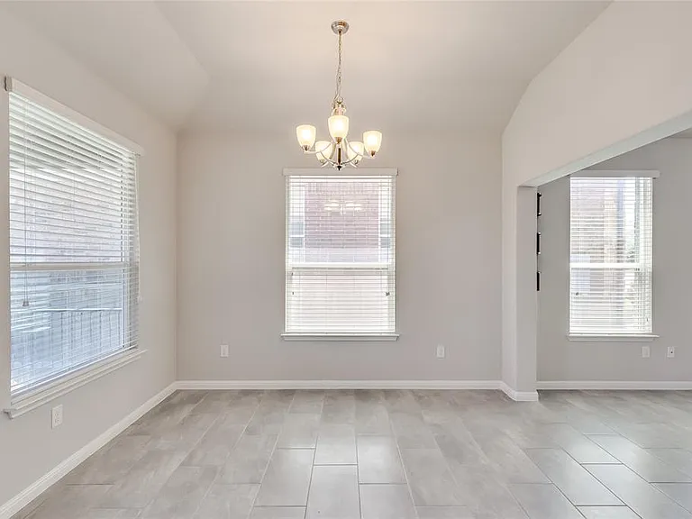 11608 Reading Ct — Photo 14