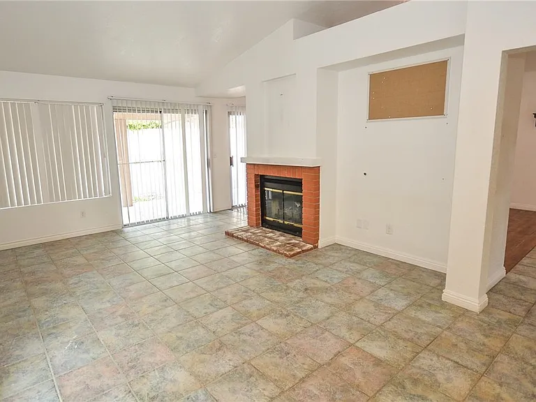 6762 Shelter Ln — Photo 11