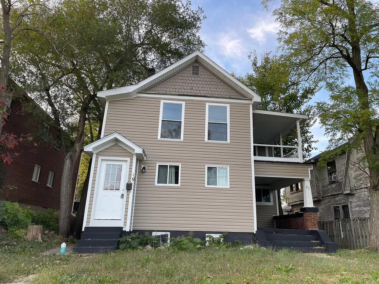 1 bed, 1100 sqft, $850 — Photo 1