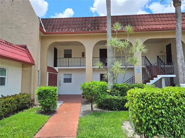 238 Lake Dora Dr #238, West Palm Beach, FL 33411