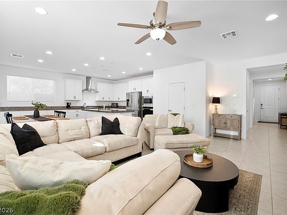 4th image of 8053 Foxfield Springs St