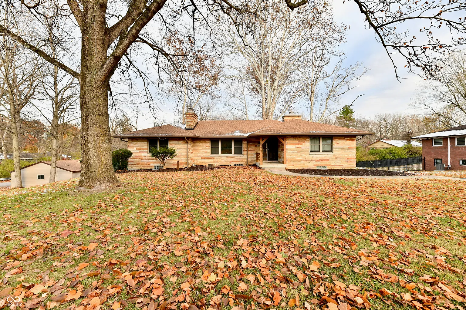 4377 Kessler Boulevard North Dr photo 1