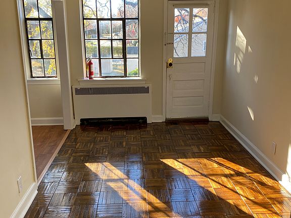 5th image of 108 W Albemarle Ave #C