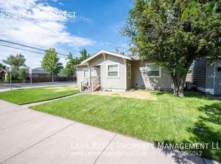 655 SW 11th St, Redmond, OR 97756