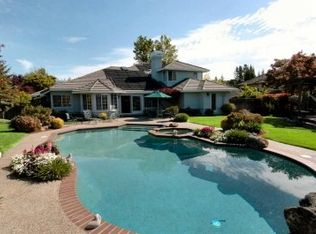2 Willow Spring Ct, Moraga, CA 94556