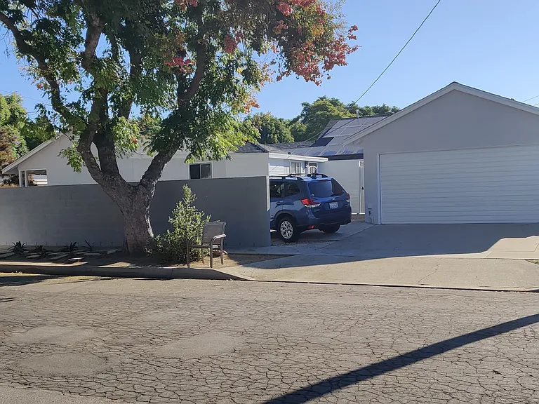 3422 Knoxville Ave — Photo 8