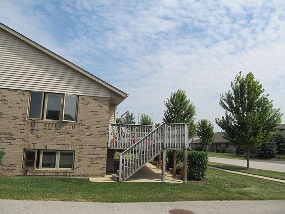 2nd image of 501 Brant Cir #501