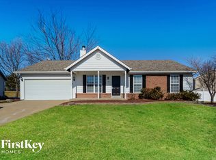 641 Autumn Oaks Dr, Saint Peters, MO 63376
