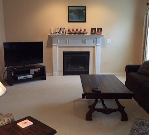 3rd image of 3776 Woodglen Ave