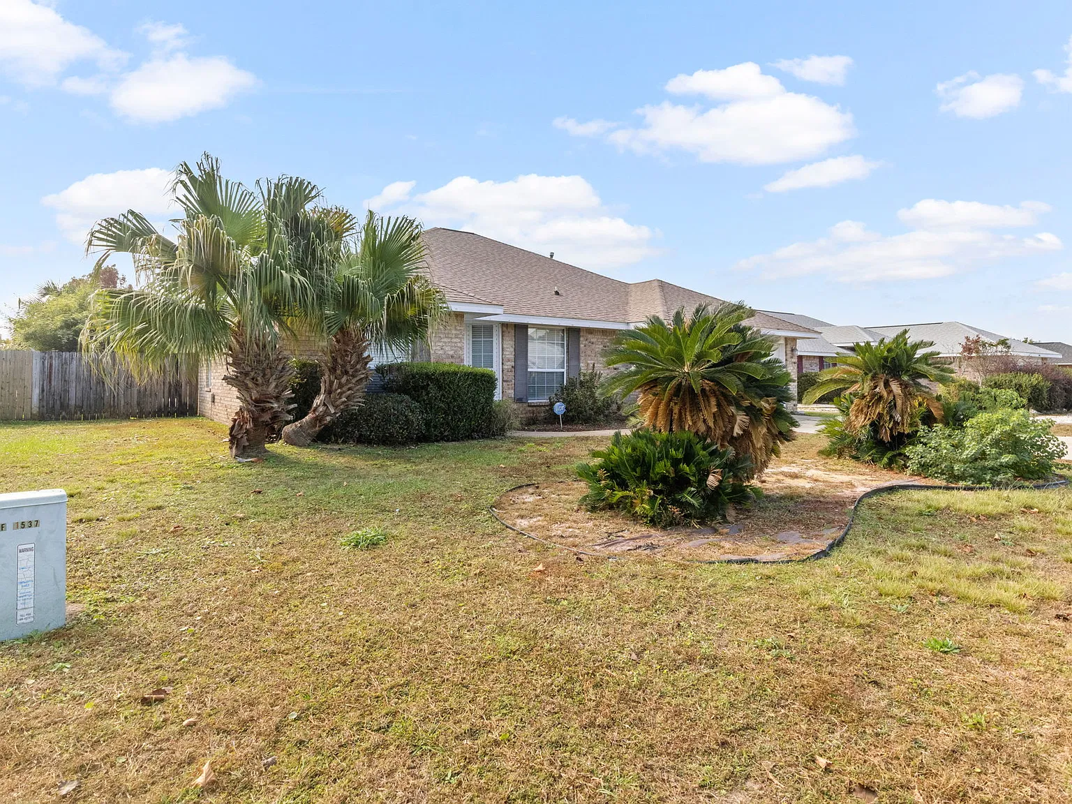 4 bed, 1962 sqft, $3,300 — Photo 3