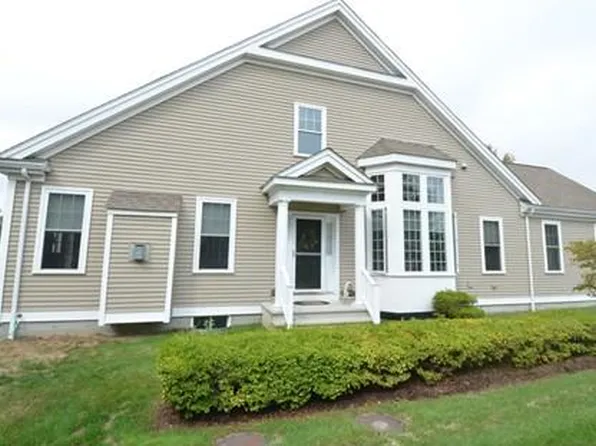 37 Lois Ln, Norfolk, MA 02056