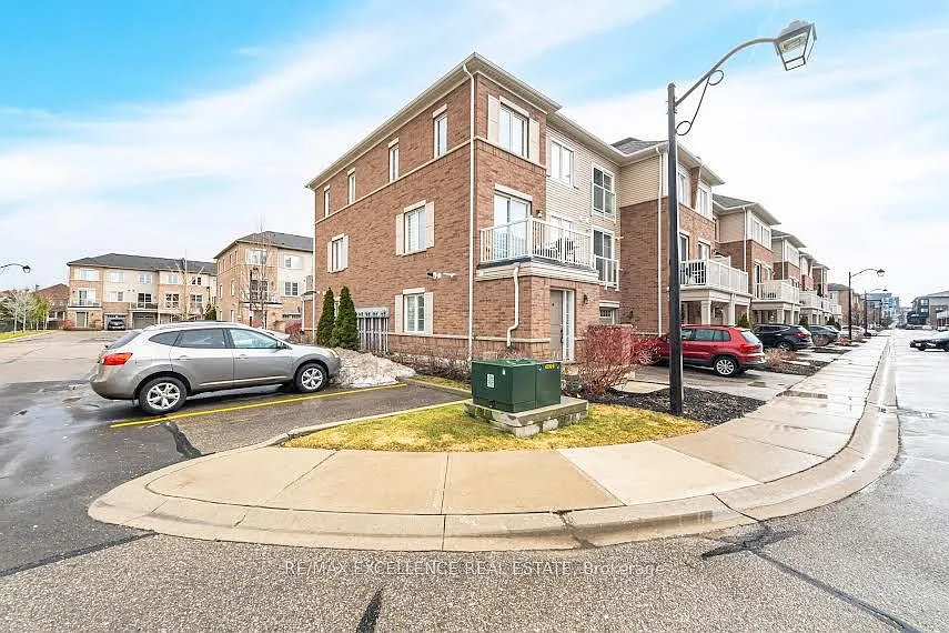 2 bed, $2,600 — Photo 1