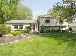 3929 Savoy Dr, Fairview Park, OH 44126