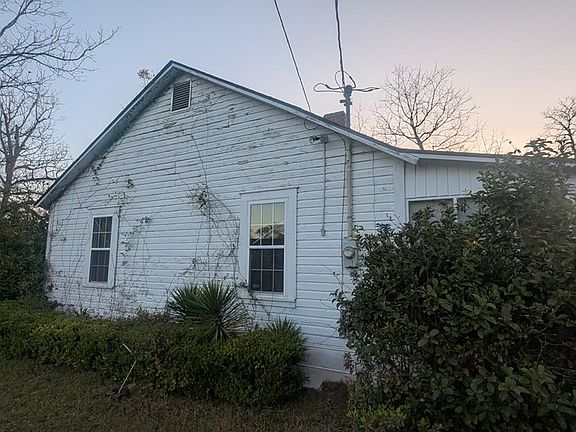 5th image of 150 Walker St