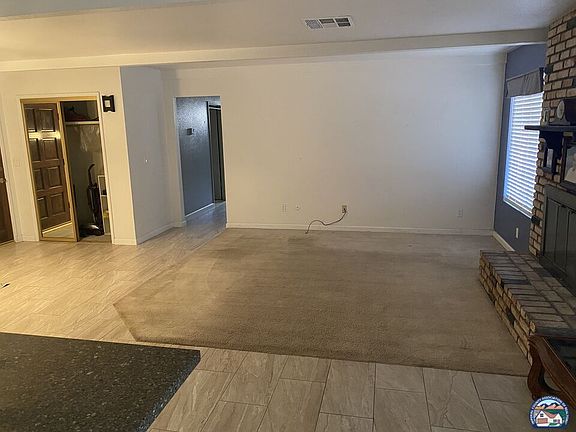 2nd image of 2115 Woodside Dr