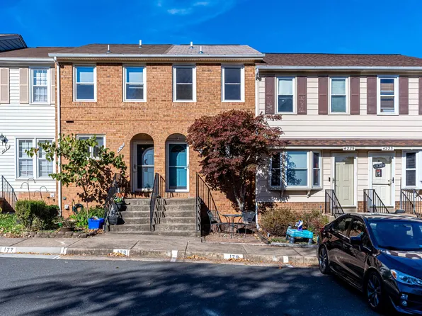 4227 Claret Ct, Chantilly, VA 20151