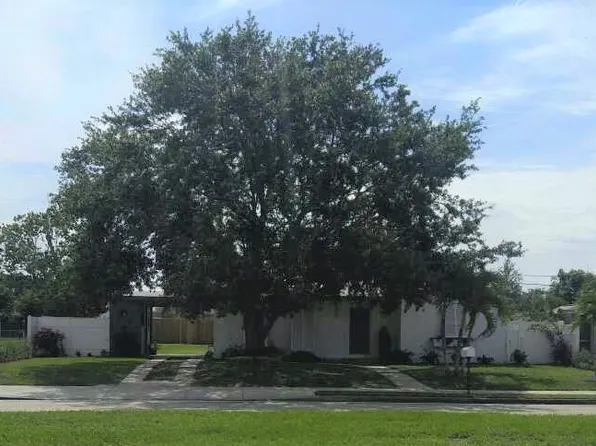 495 SE Airoso Blvd, Port Saint Lucie, FL 34983
