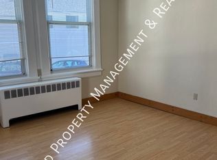 128 Social St APT 4, Woonsocket, RI 02895