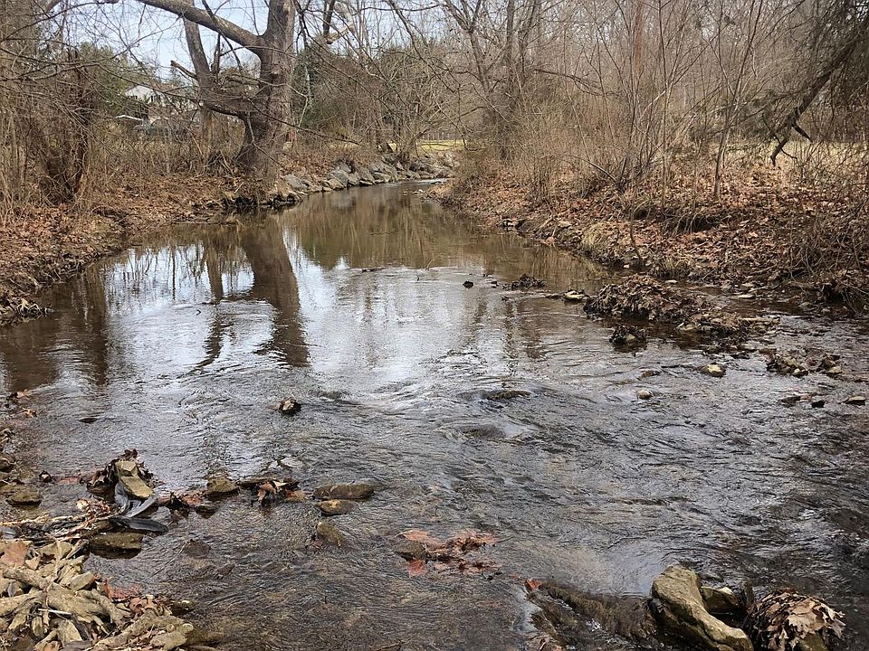 1st image of Cedar Hill Ln