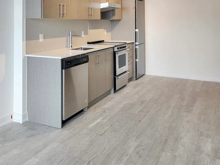 212 King William St #723 — Photo 10